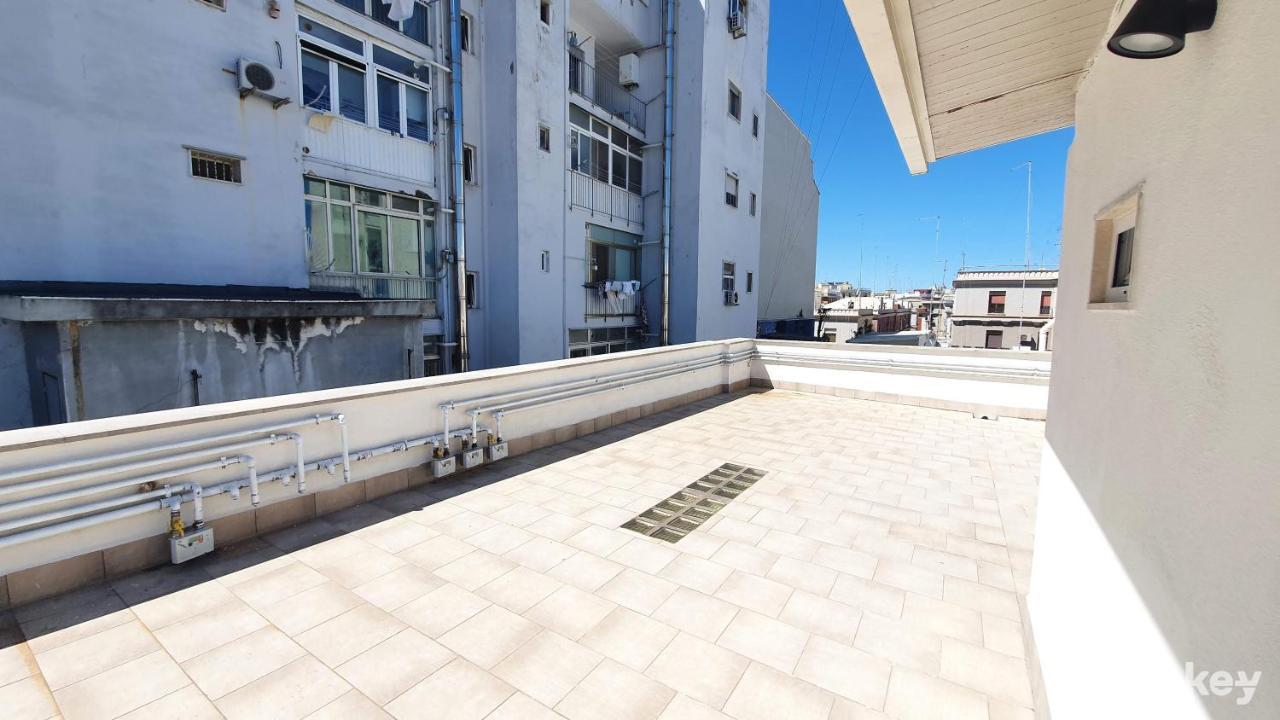 Апартаменти La Terrazza Tra I Tetti Studio - Bari Centro Екстер'єр фото